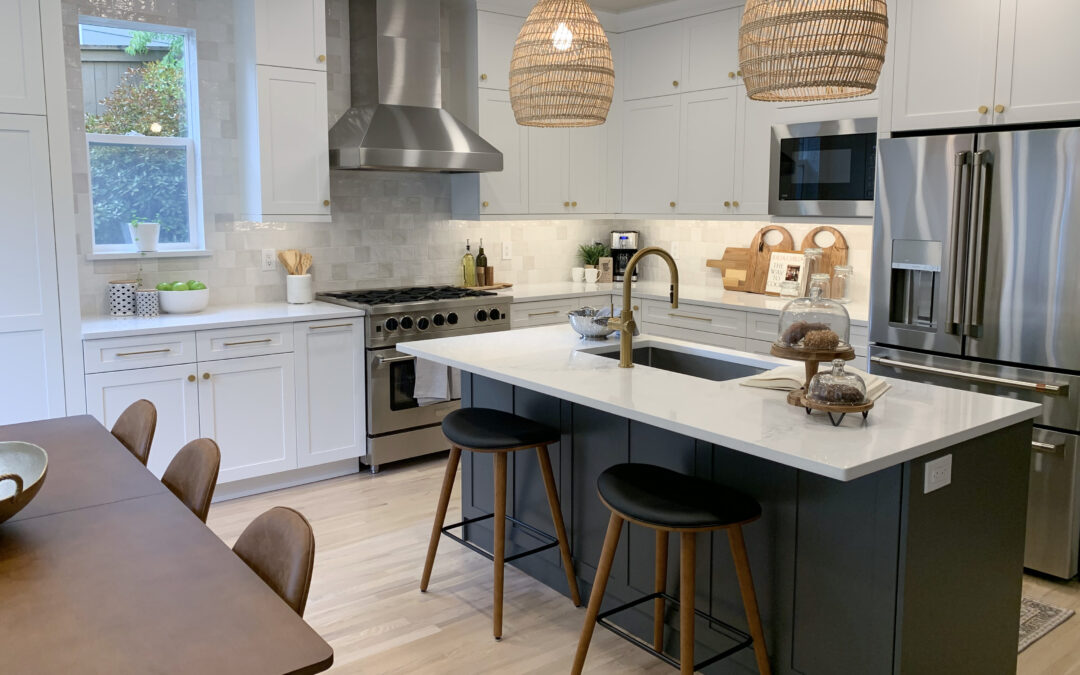 Modern Transitional Farmhouse Kitchen